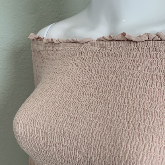 Kendall & Kylie Light Pink Off Shoulder Crop Top - Picture 3 of 8